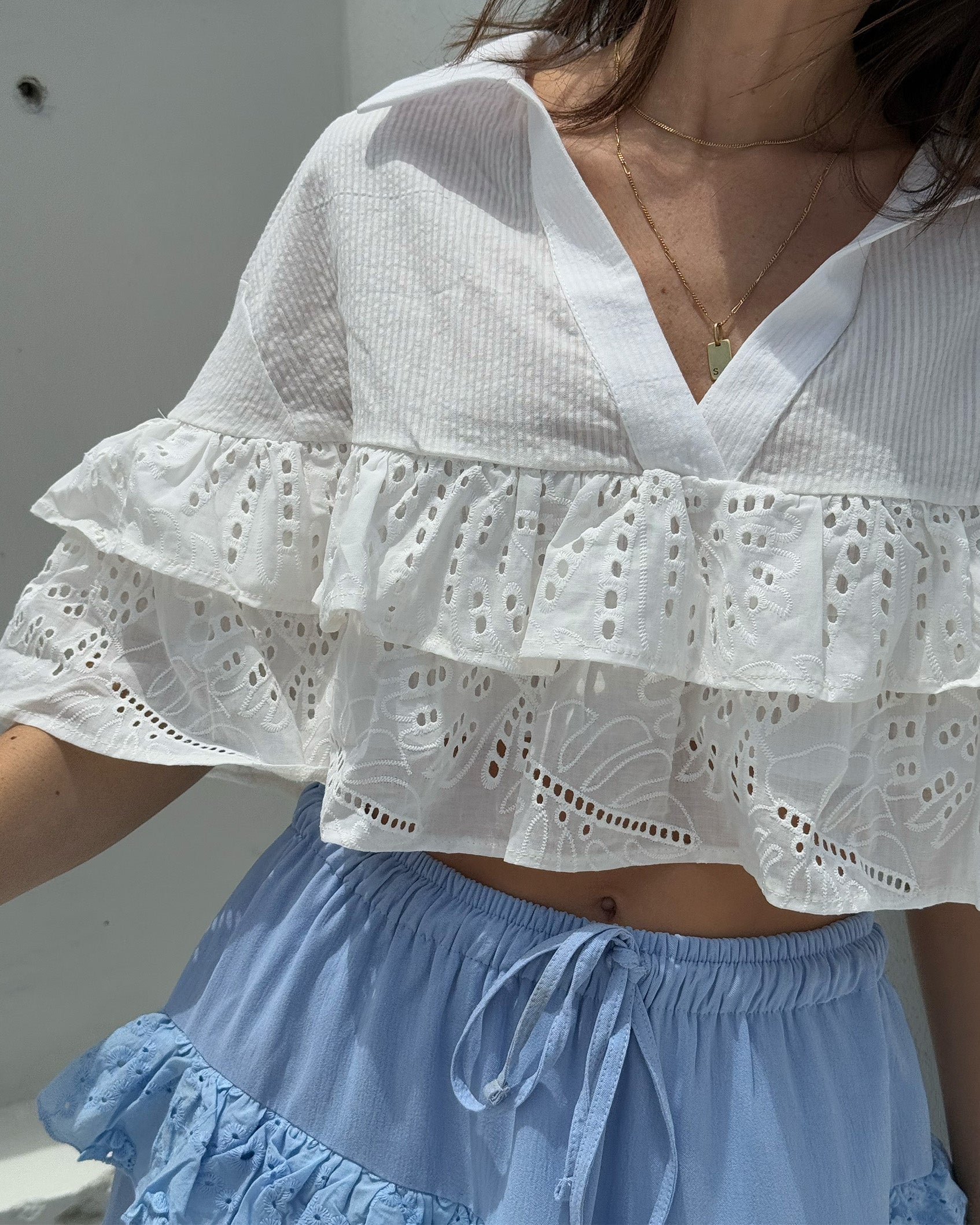 Blusa Crop de Broderie